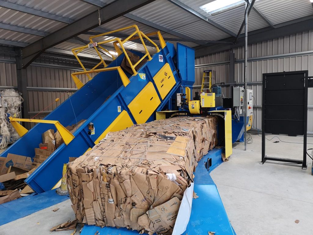 twin ram baler - cardboard baler - card baler - plastic baler - waste baler