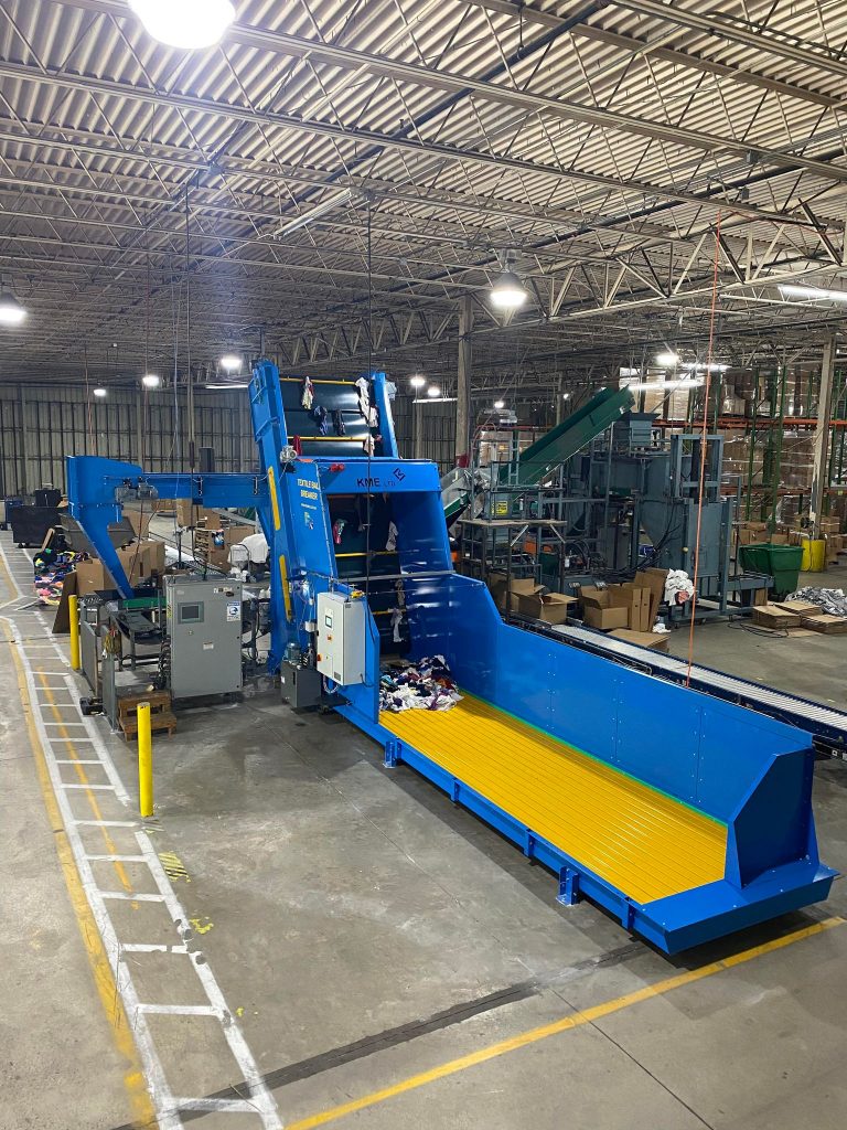 Smart members - textile bale breaker for waste textile processing