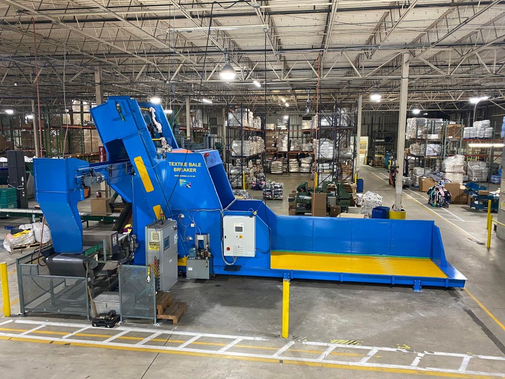 Textile bale breaker ideal for ai textile sorting and NIR technology 